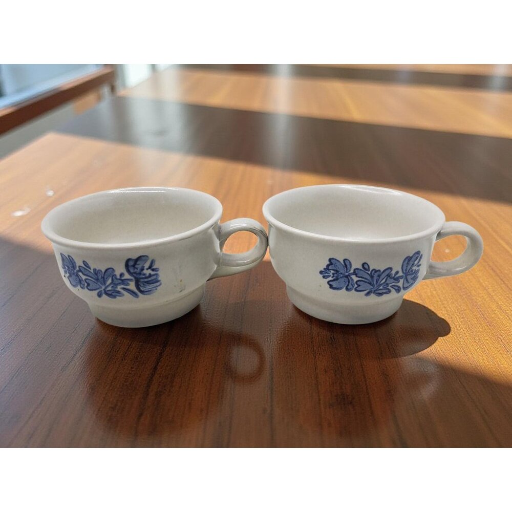 Pair Of Vintage Pfaltzgraff yorktowne Ironstone Blue Floral Coffee,Soup Mugs - Picture 2 of 13